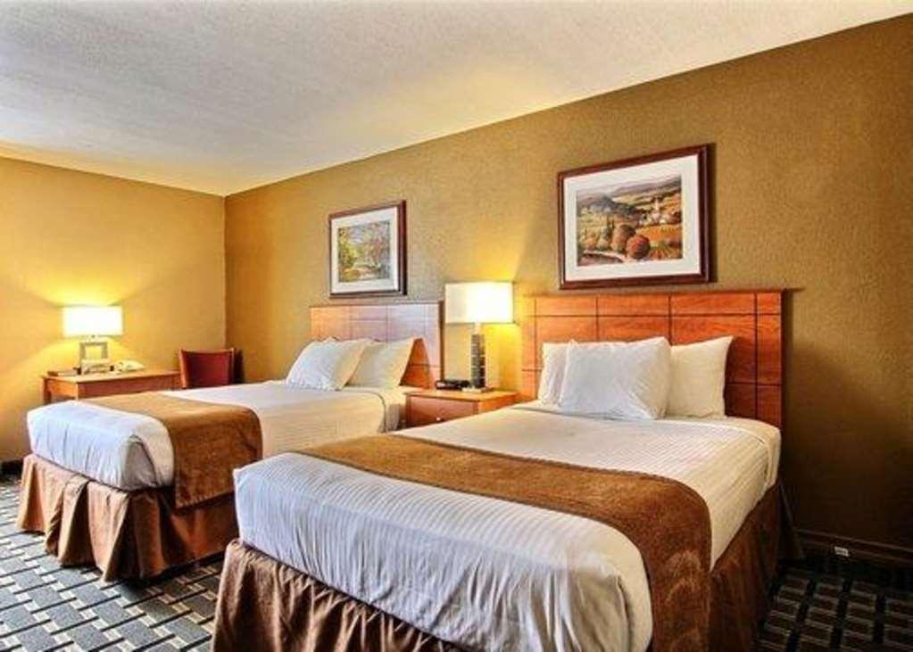 Quality Inn Тиф Ривър Фолс Стая снимка